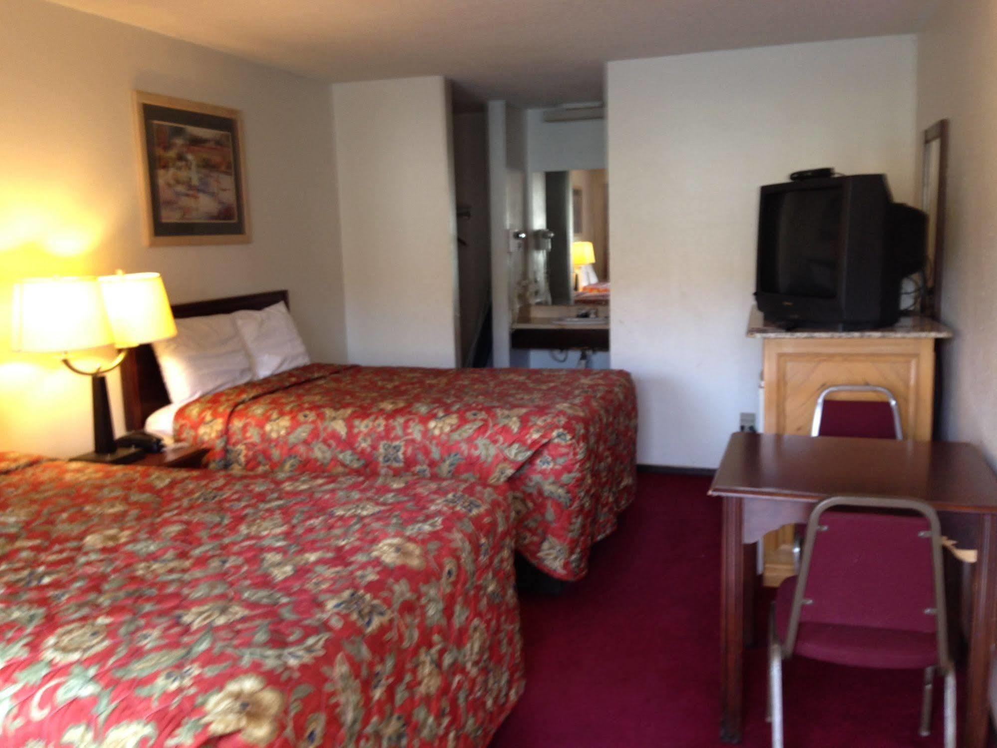 Hometown Inn And Suites Elk City Luaran gambar